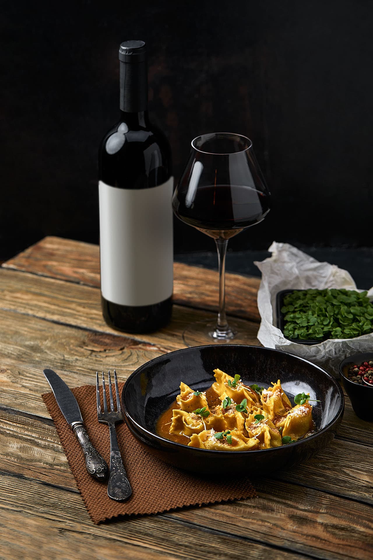 Tortellini mit Ricotta-Trüffel-Füllung & cremiger Pilzbutter - Bild 2